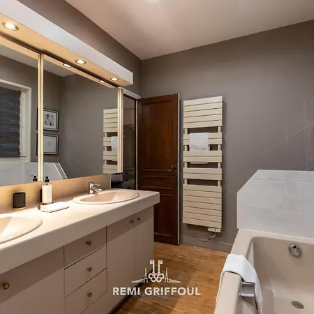 La Maison De La Corniche Enjoy An Authentic In Normandy - 8 Pax Willa